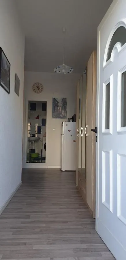 Maslenica-Bougainvillea Apartment